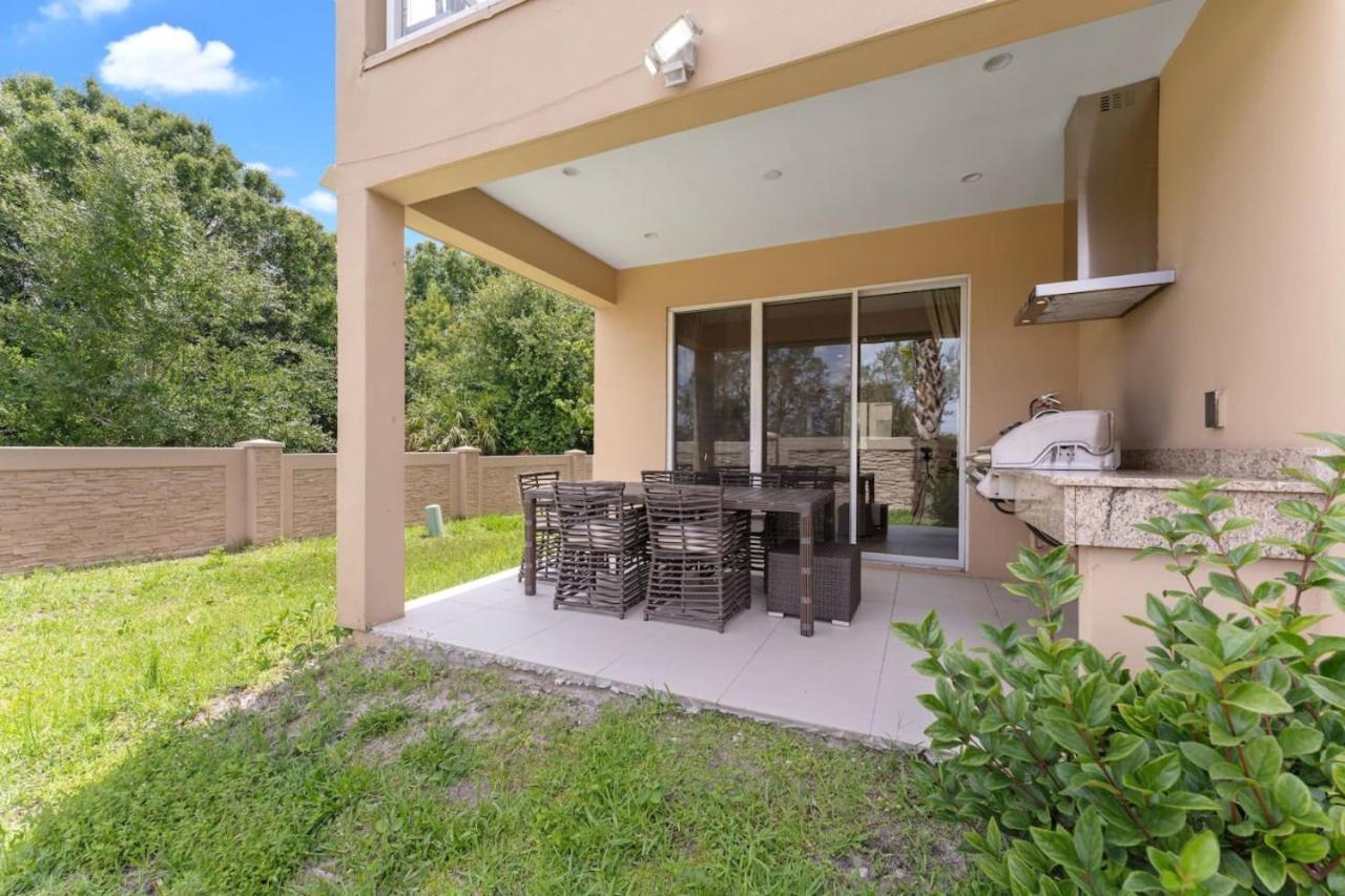 Luxury 4br Townhouse Next To 3173 Holiday home *