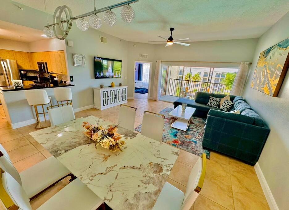 Luxurious & Epic In Heart Of Apartment *
