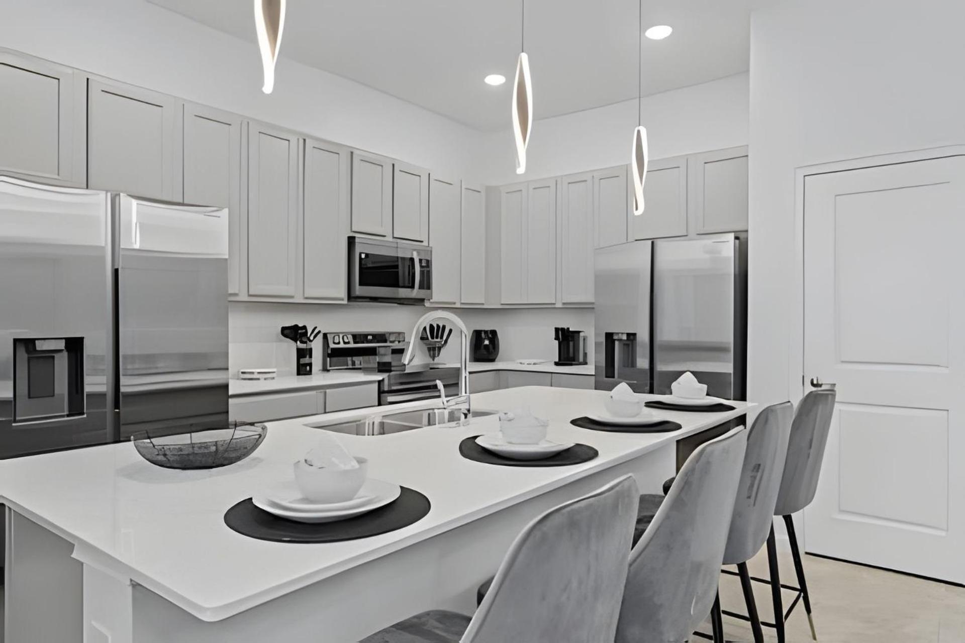 Villa 6bd - Luxury | Near Universal, Game Paradiso Grande
