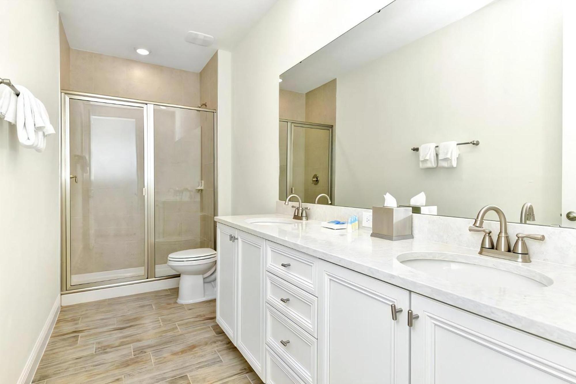 Serene Near With Margaritaville Island H20 Access - 8147cp Villa