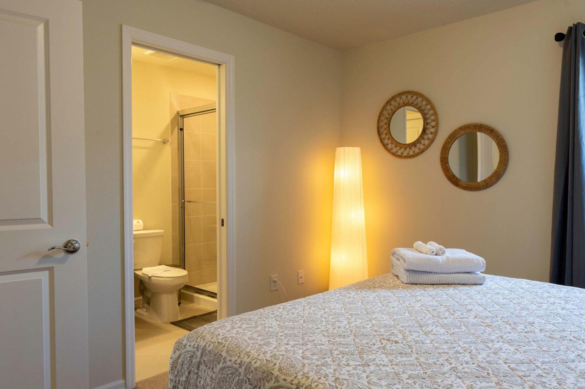 Family Friendly 5br Pool Patio & For 10 Holiday home Orlando