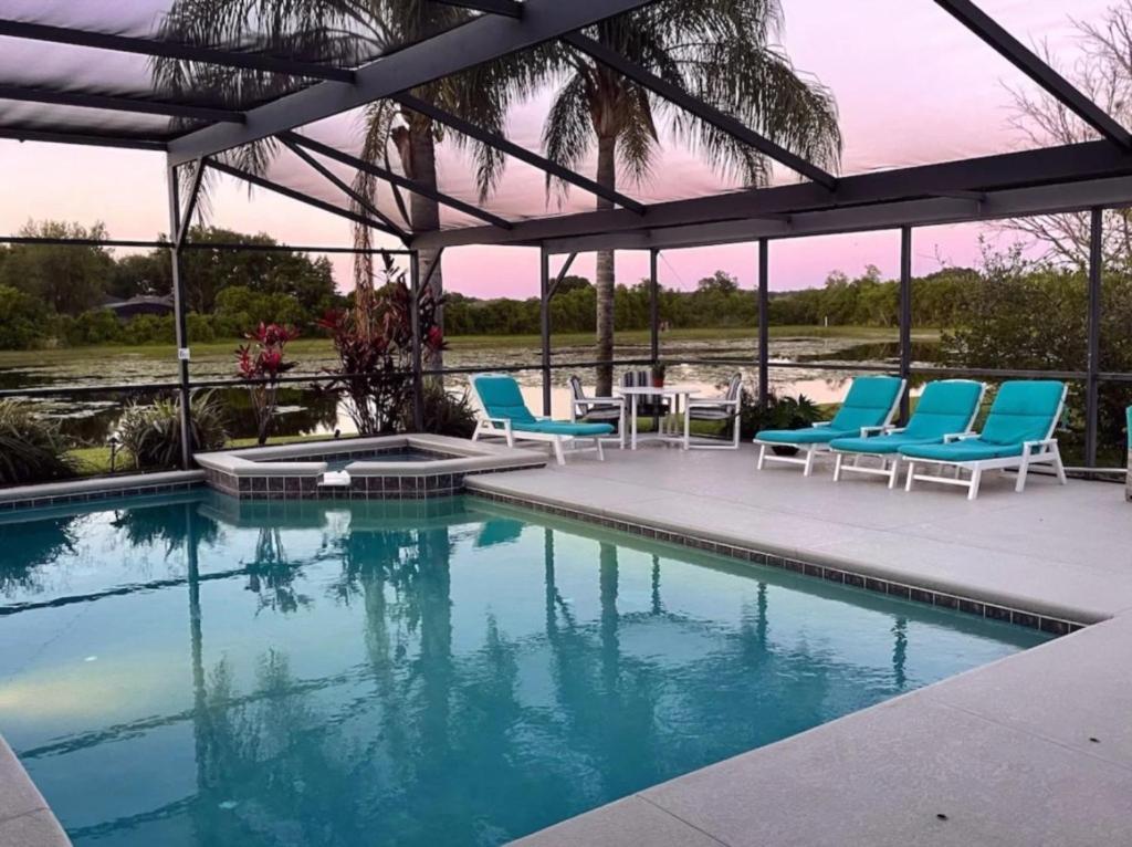 Hidden Waterfront Oasis - 18 Minutes To The * Orlando