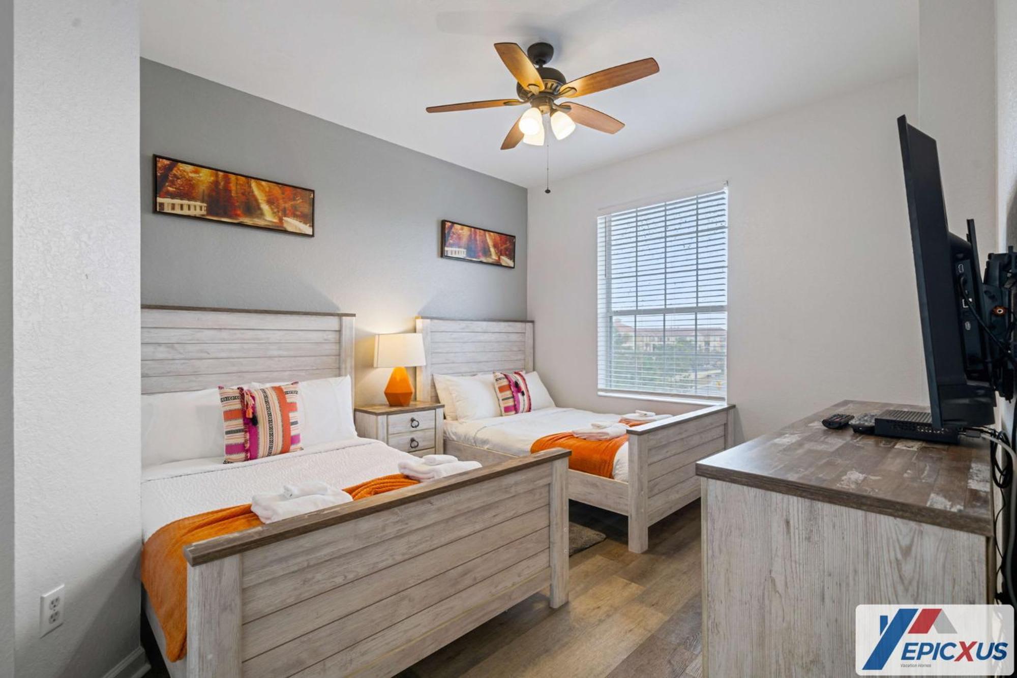 The Epic Edinburgh Floor Vista Cay Orlando