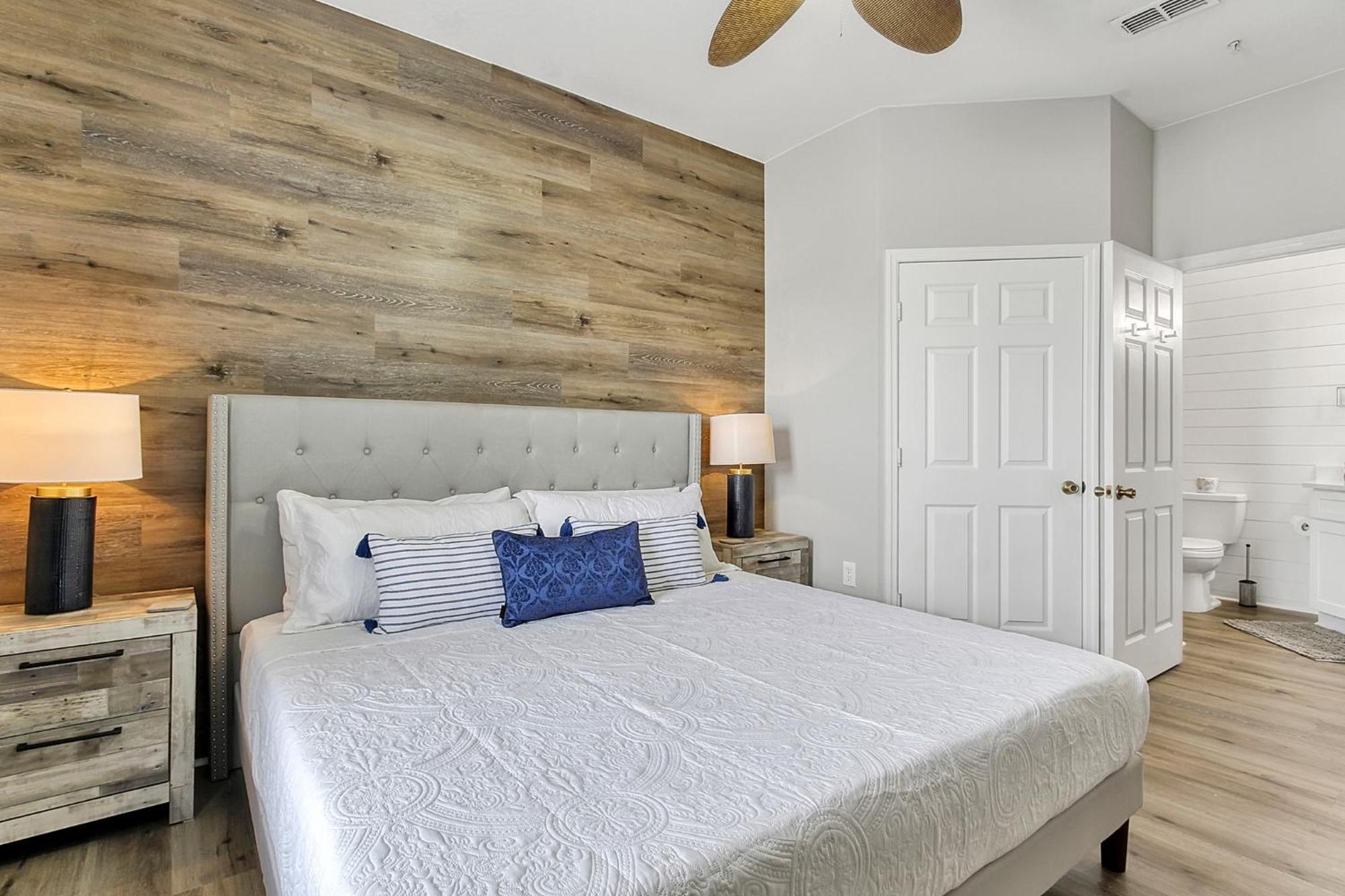 The Perch-2 Miles From Disney, Movie Theatre & Water Park