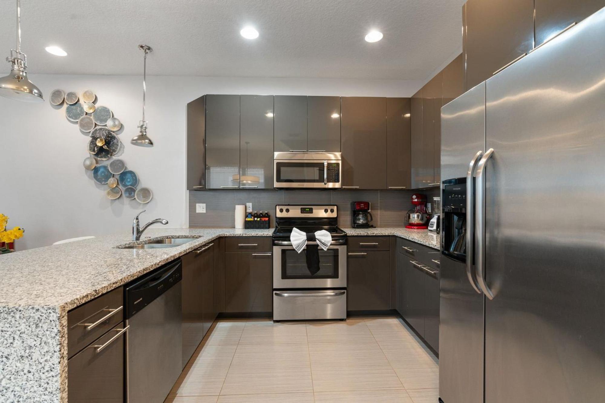 Cozy 3br Family W/ Private Pool *