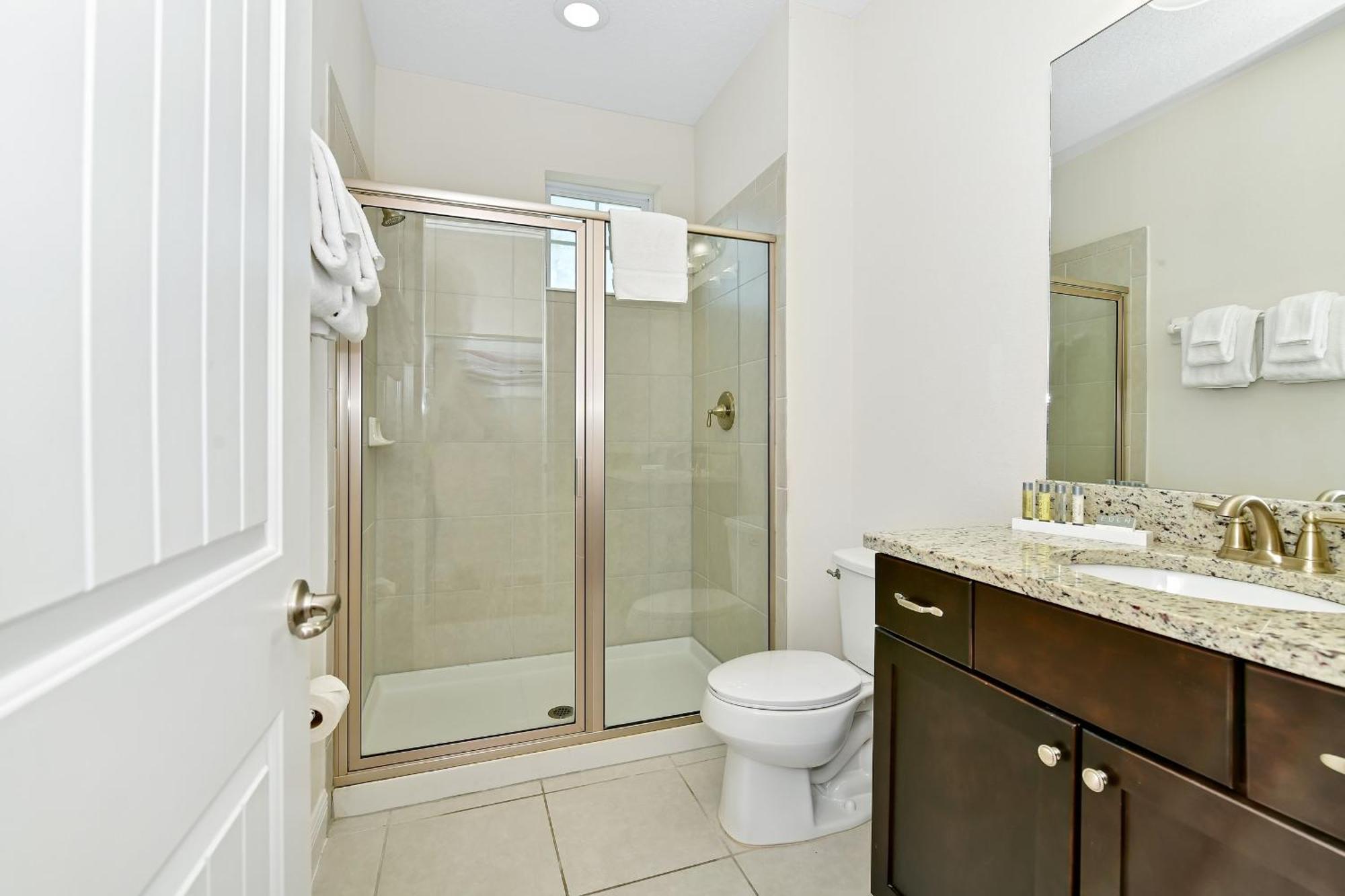 Holiday home Vibrant At Encore Resort: Private Pool & Amenities