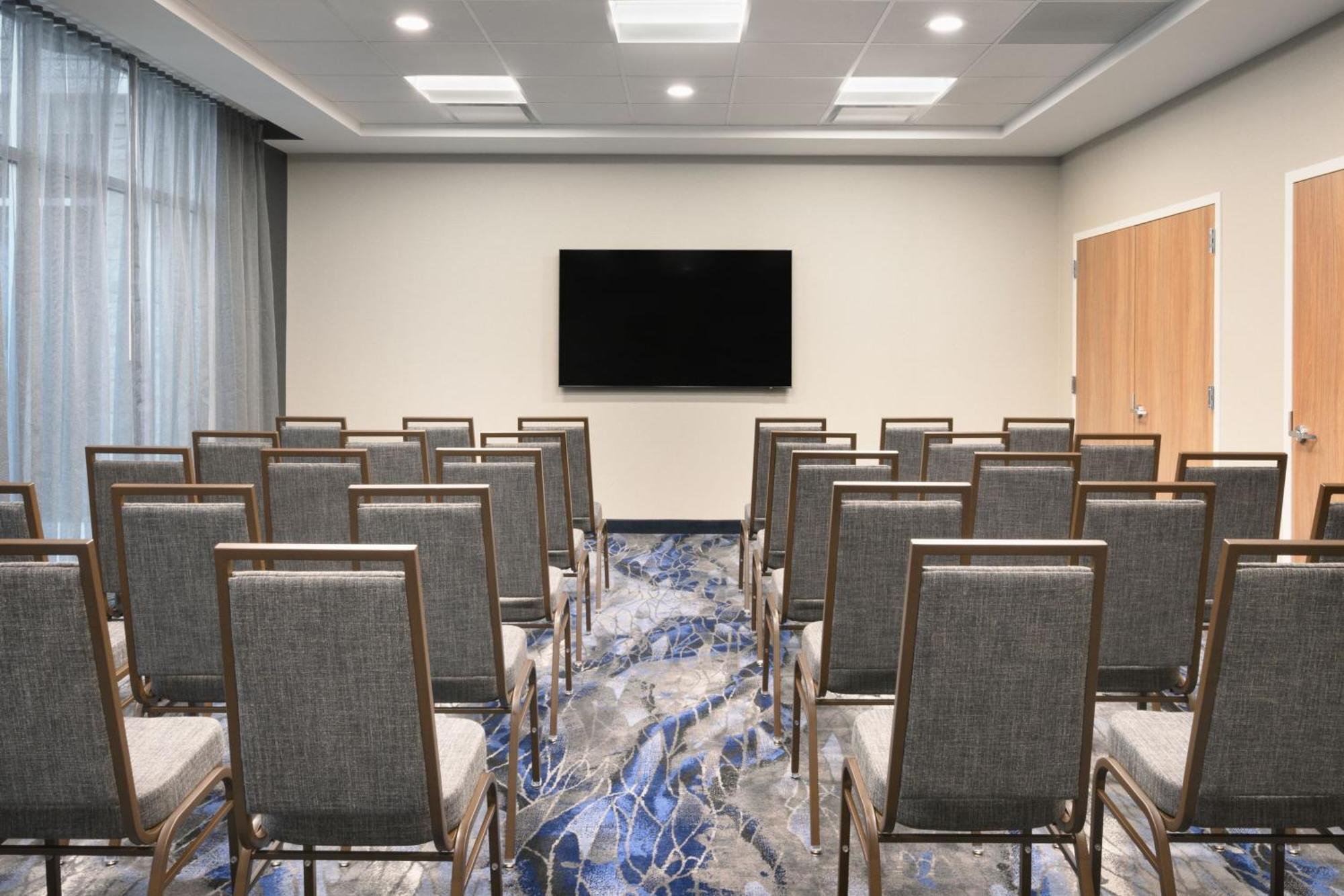 Fairfield By Marriott & At Millenia * Orlando