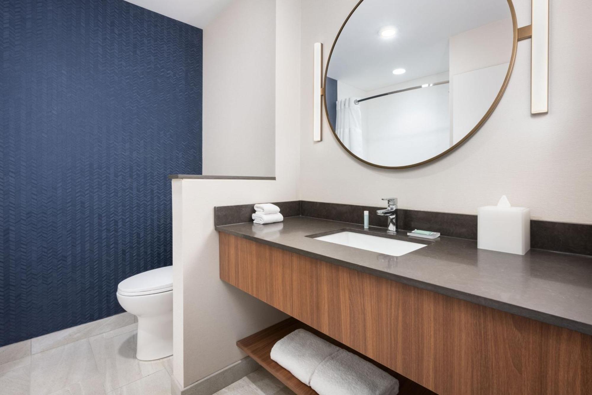 Fairfield By Marriott & At Millenia Hotel *