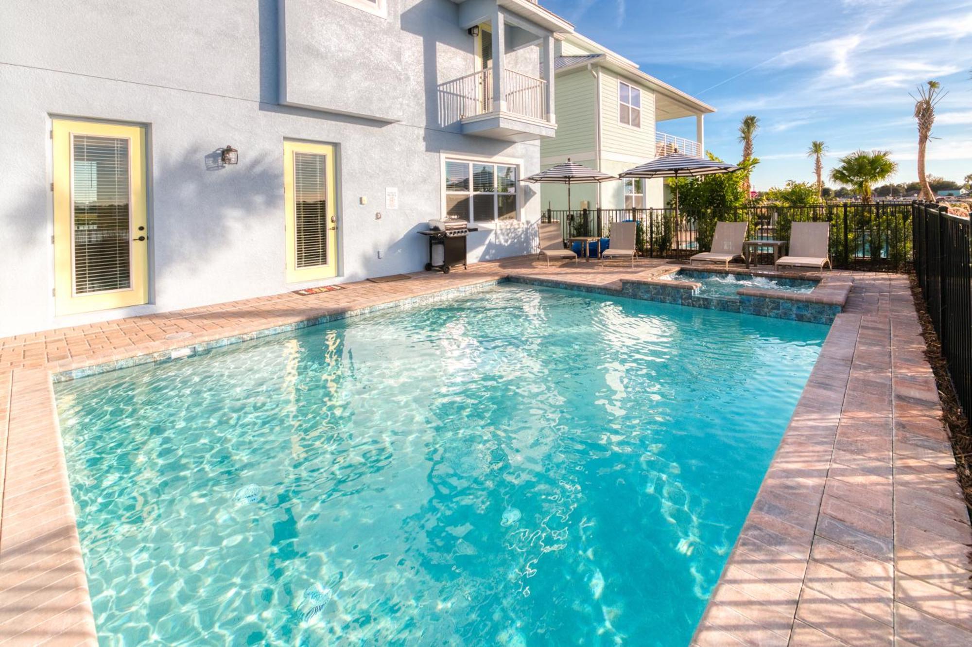3 Story With Private Pool Near With Margaritaville Island H20 Access - 8105su *