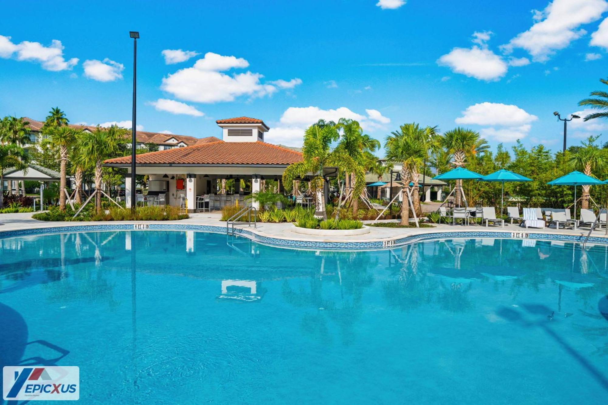 The Epic Madrid Vista Cay *