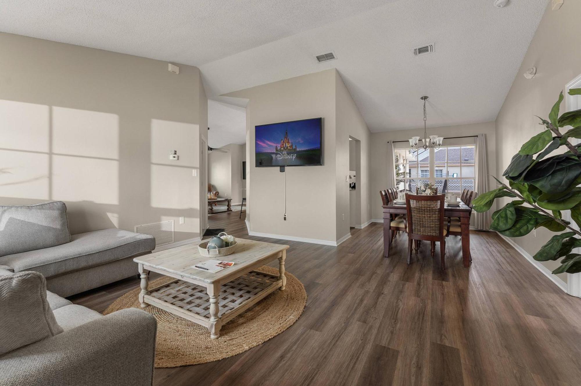 Holiday home New Listing Pool And Game 4br