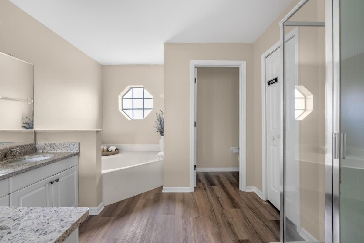 New Listing Pool And Game 4br