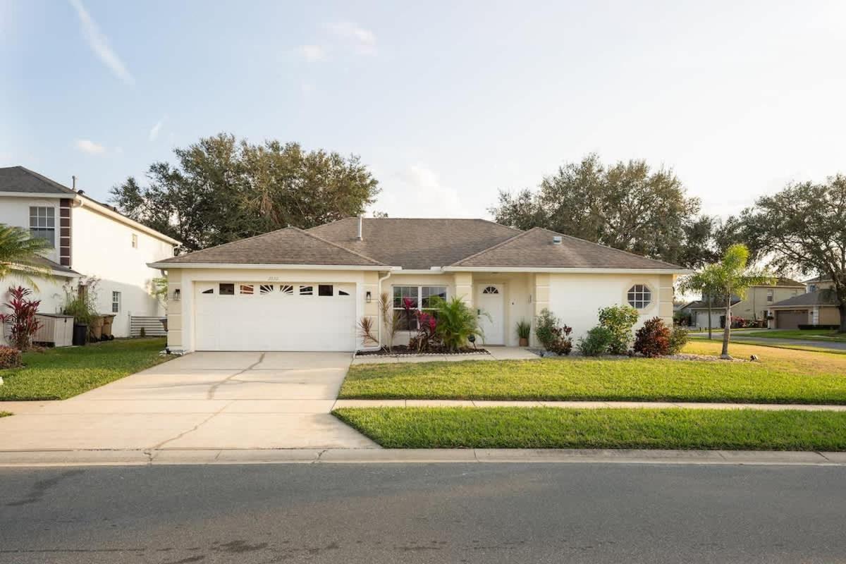 New Listing Pool And Game 4br * Orlando