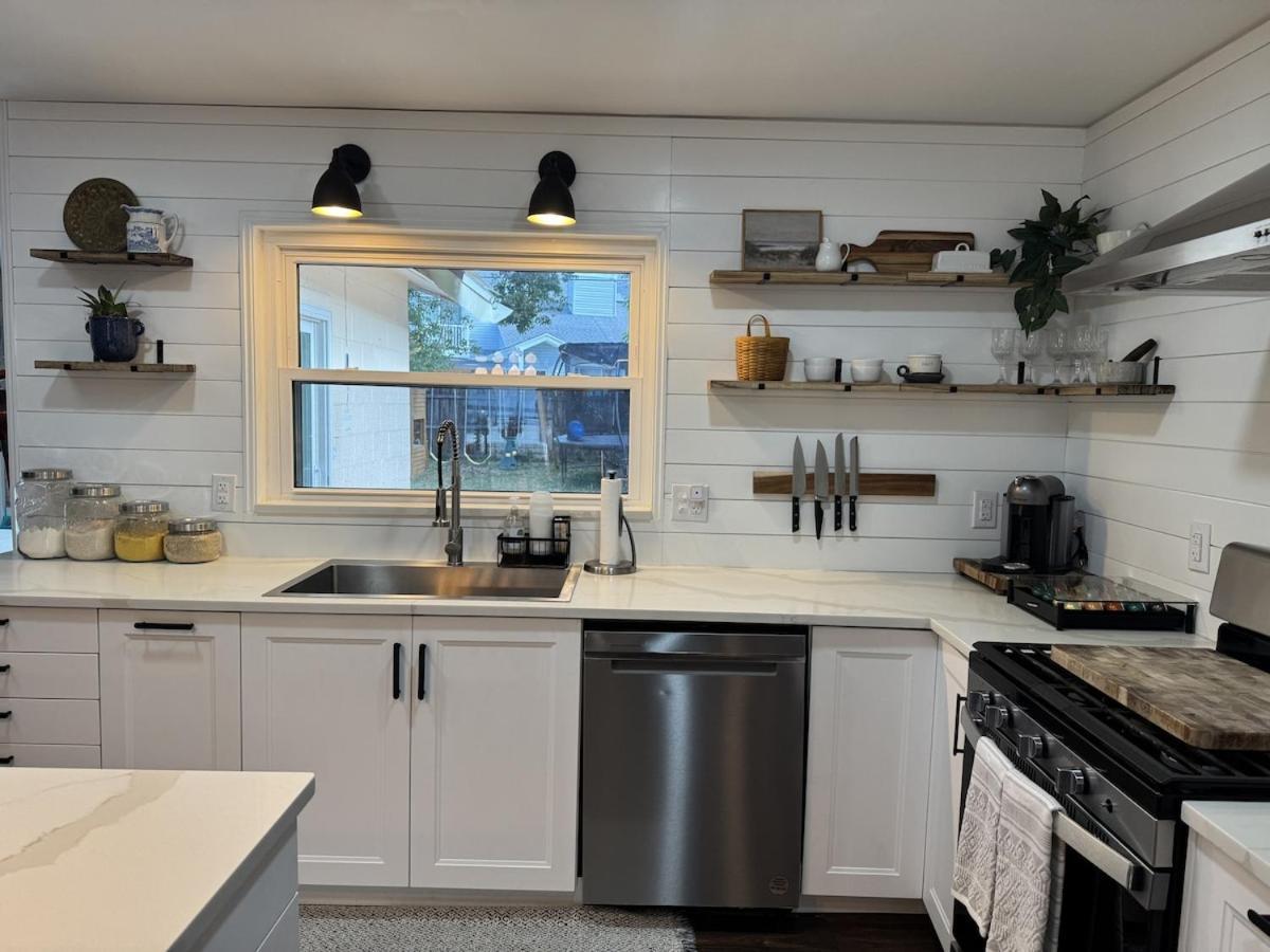 Villa Family Fun 3-bedroom House With Gym, Games, Toys, Outdoor Hangout And Coffee Orlando