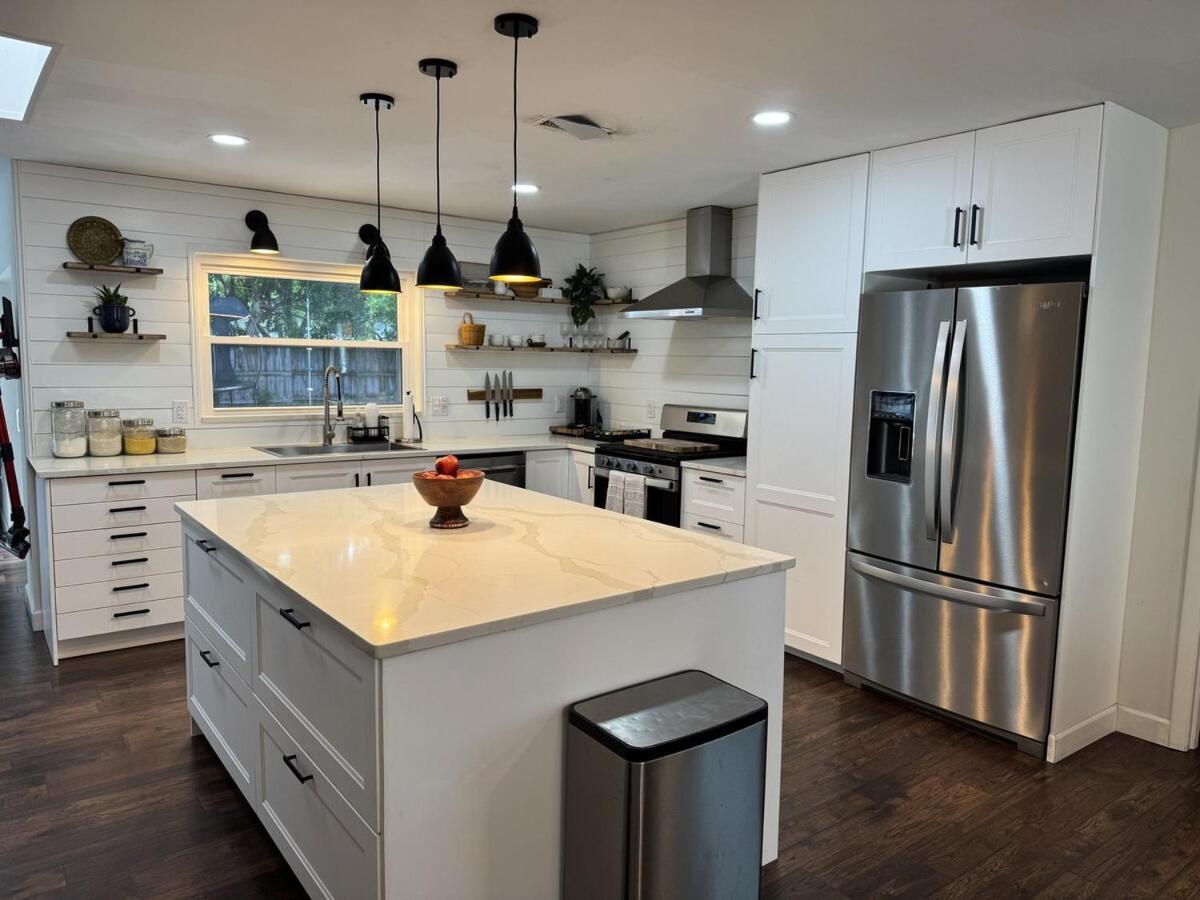 Family Fun 3-bedroom House With Gym, Games, Toys, Outdoor Hangout And Coffee