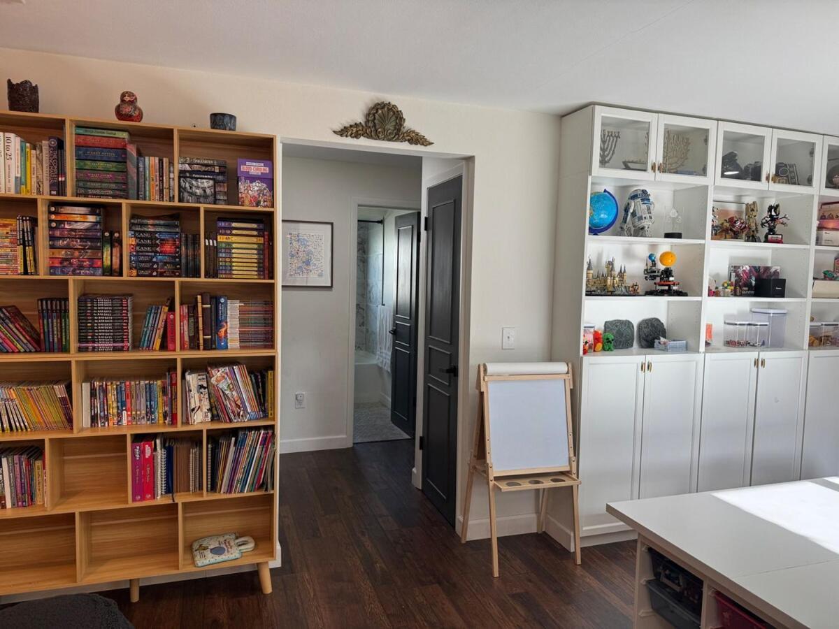 Family Fun 3-bedroom House With Gym, Games, Toys, Outdoor Hangout And Coffee *