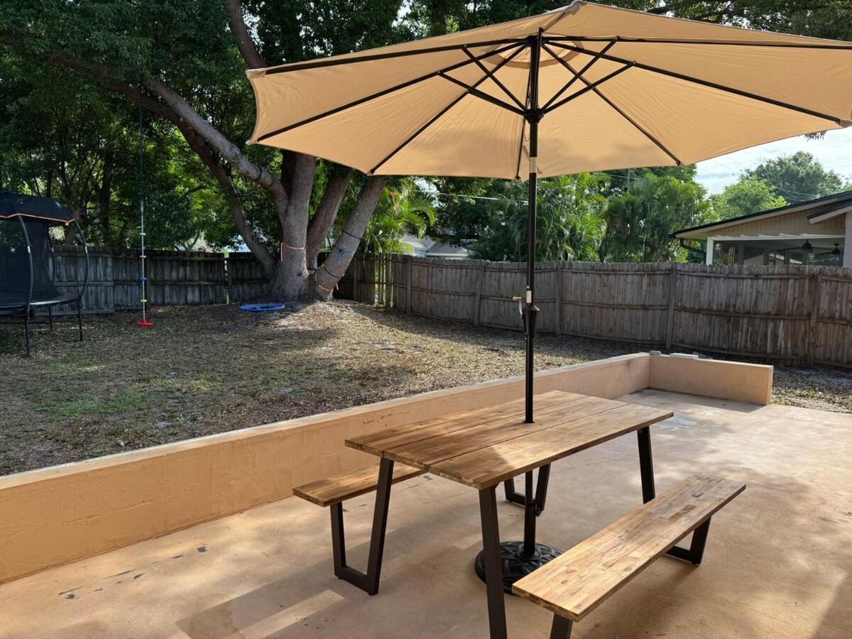 Family Fun 3-bedroom House With Gym, Games, Toys, Outdoor Hangout And Coffee * Orlando