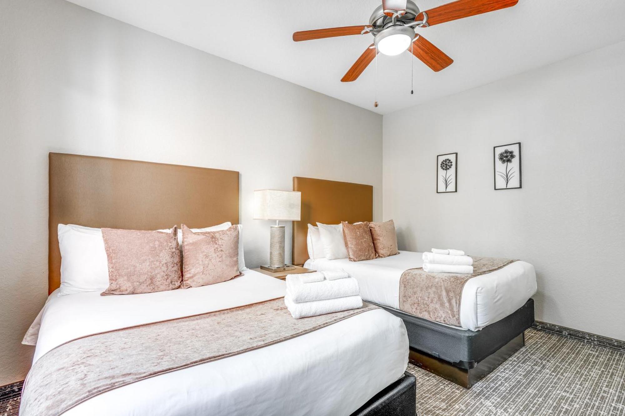 Floridays Less Than 4 Mi To Walt Disney! Apartment Orlando