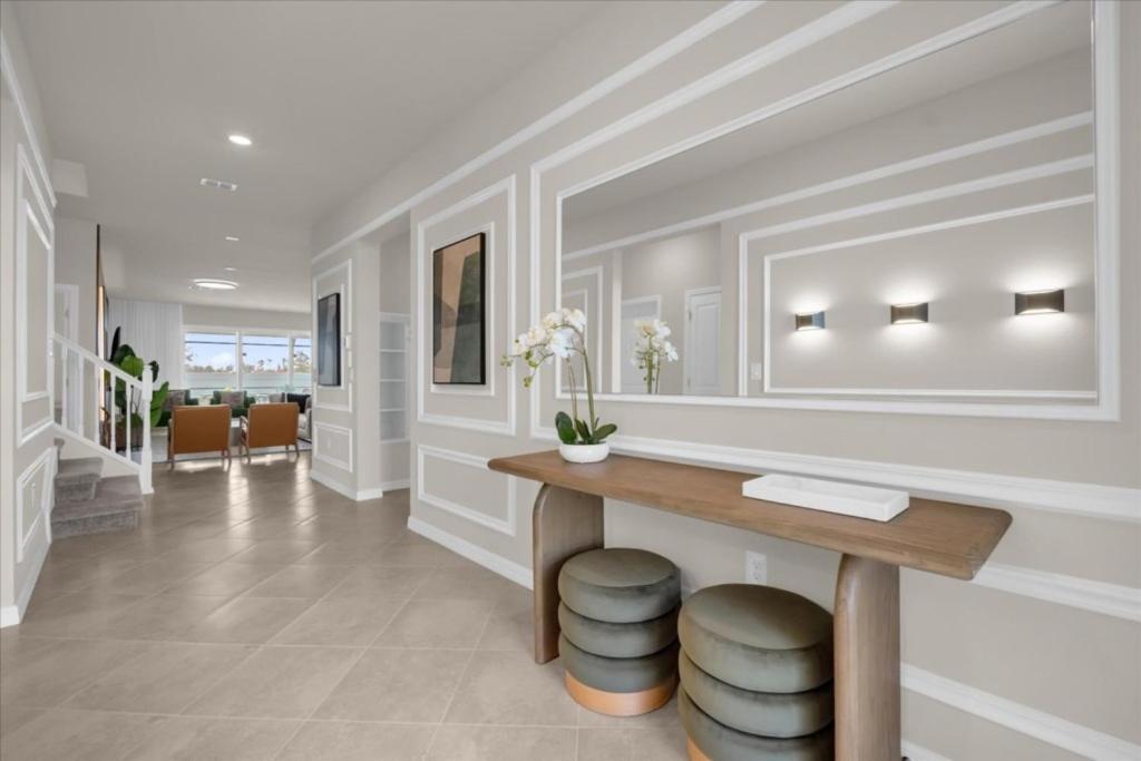 10 Bedrooms- 8 Bathrooms- Windsor Cay 16212sm *