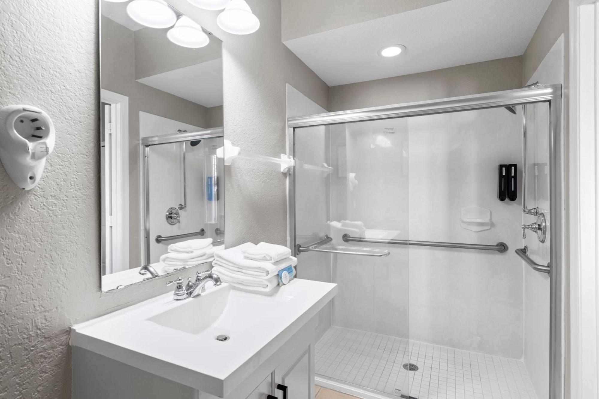 3 Bedrooms - 3,5 Bathrooms - Vista Cay 4845-148 Holiday home