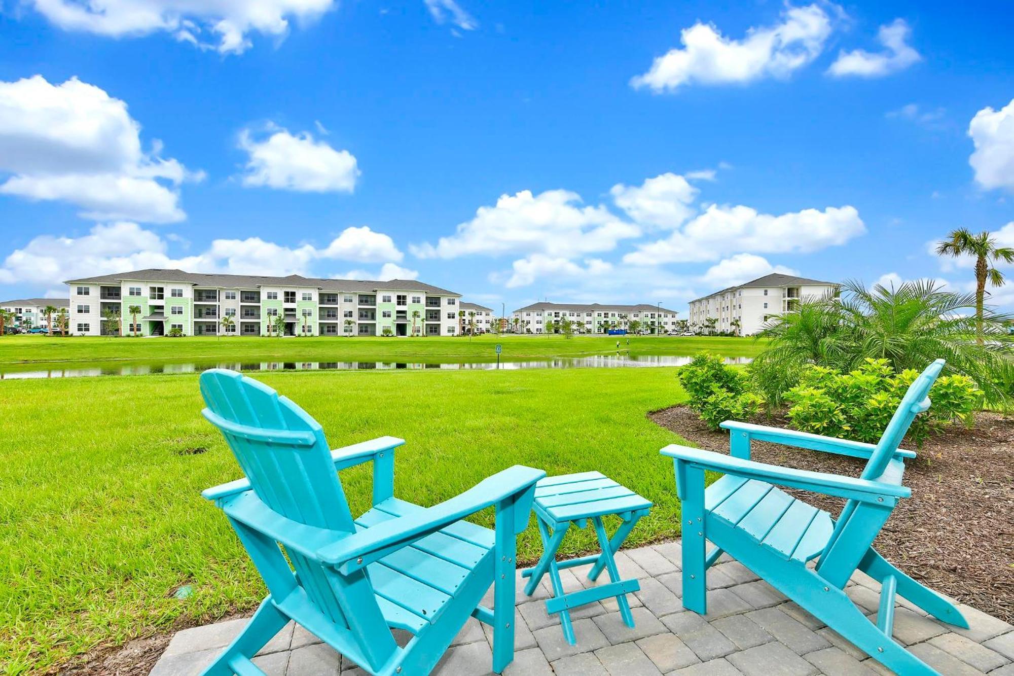 Bright Blue Near With Margaritaville Island H20 Waterpark Access - 3085cs *