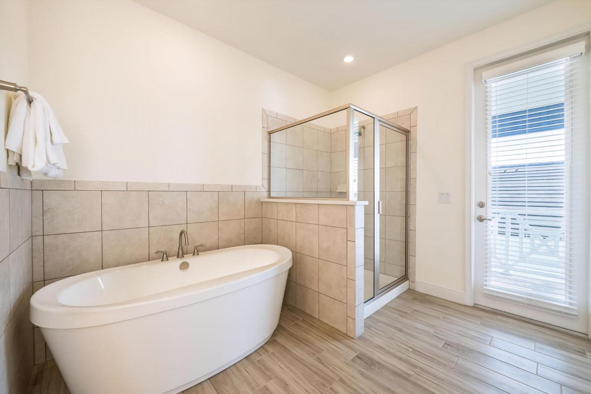 Bikini Bay With Private Pool Near And Margaritaville Island H20 Waterpark Access - 3094ph *