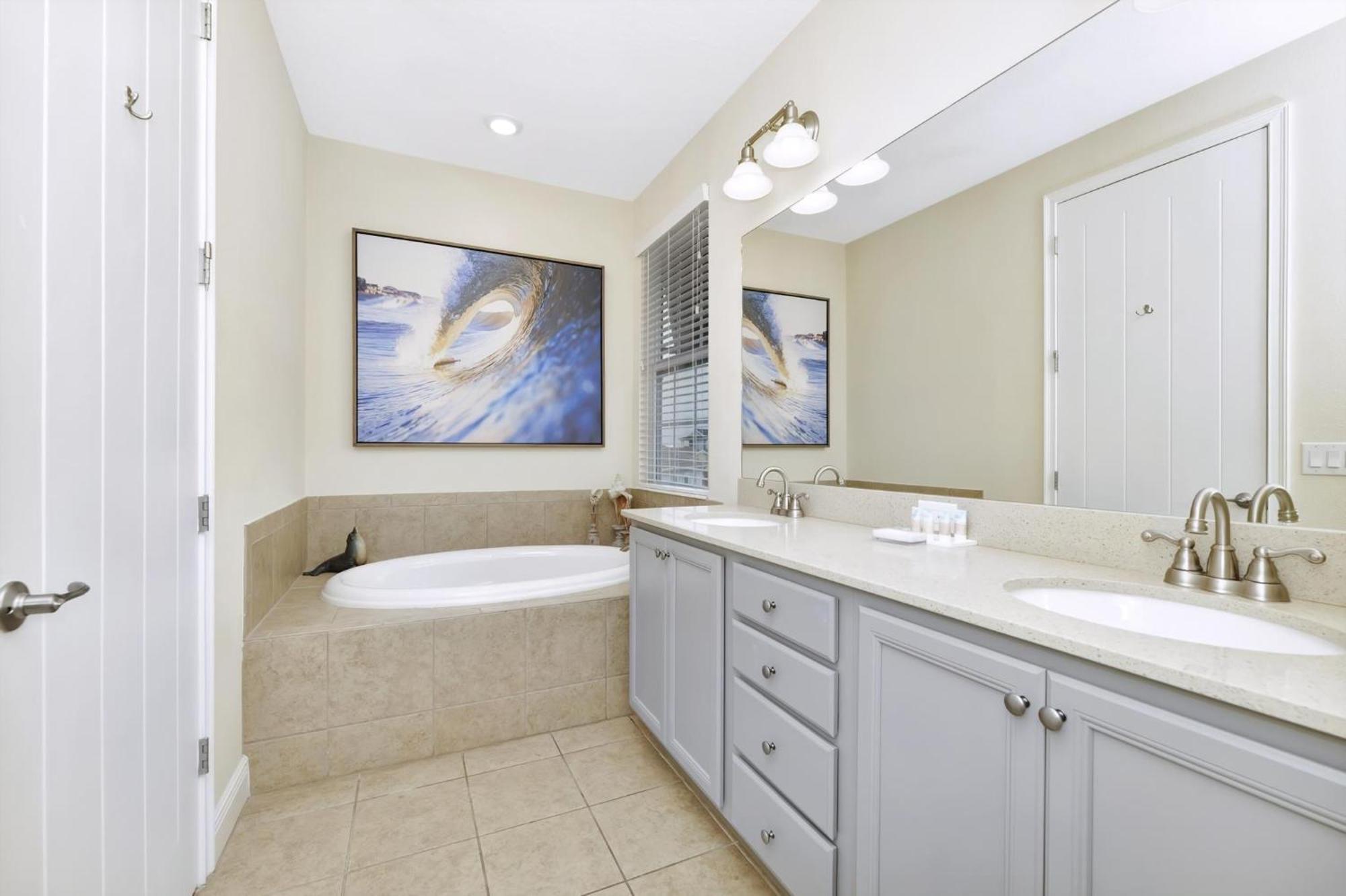 Seas The Day Near With Margaritaville Island H2o Access - 8001ff