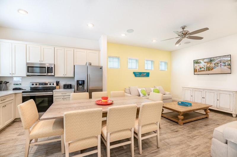 Sunny Near With Margaritaville Island H20 Waterpark Access - 3004sr Holiday home