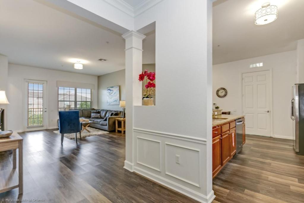Beautiful Modern Vista Cay Condo, Near Parks-2011 Apartment Orlando