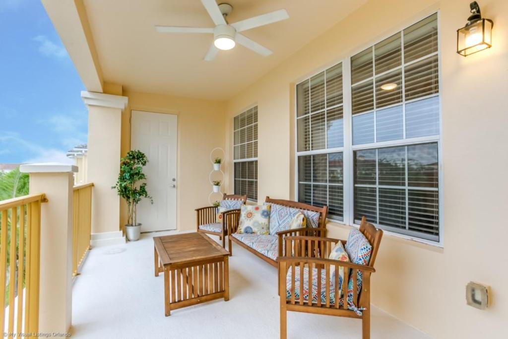 Apartment Beautiful Modern Vista Cay Condo, Near Parks-2011 Orlando