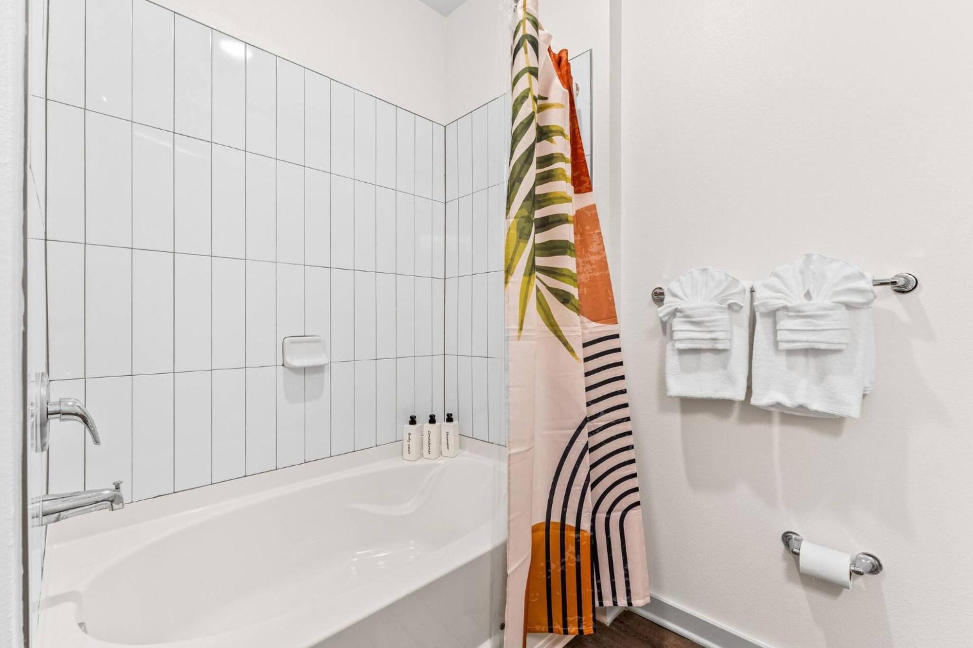Apartment Complete Stylish King Near Parks Amenities Pet Ok Orlando