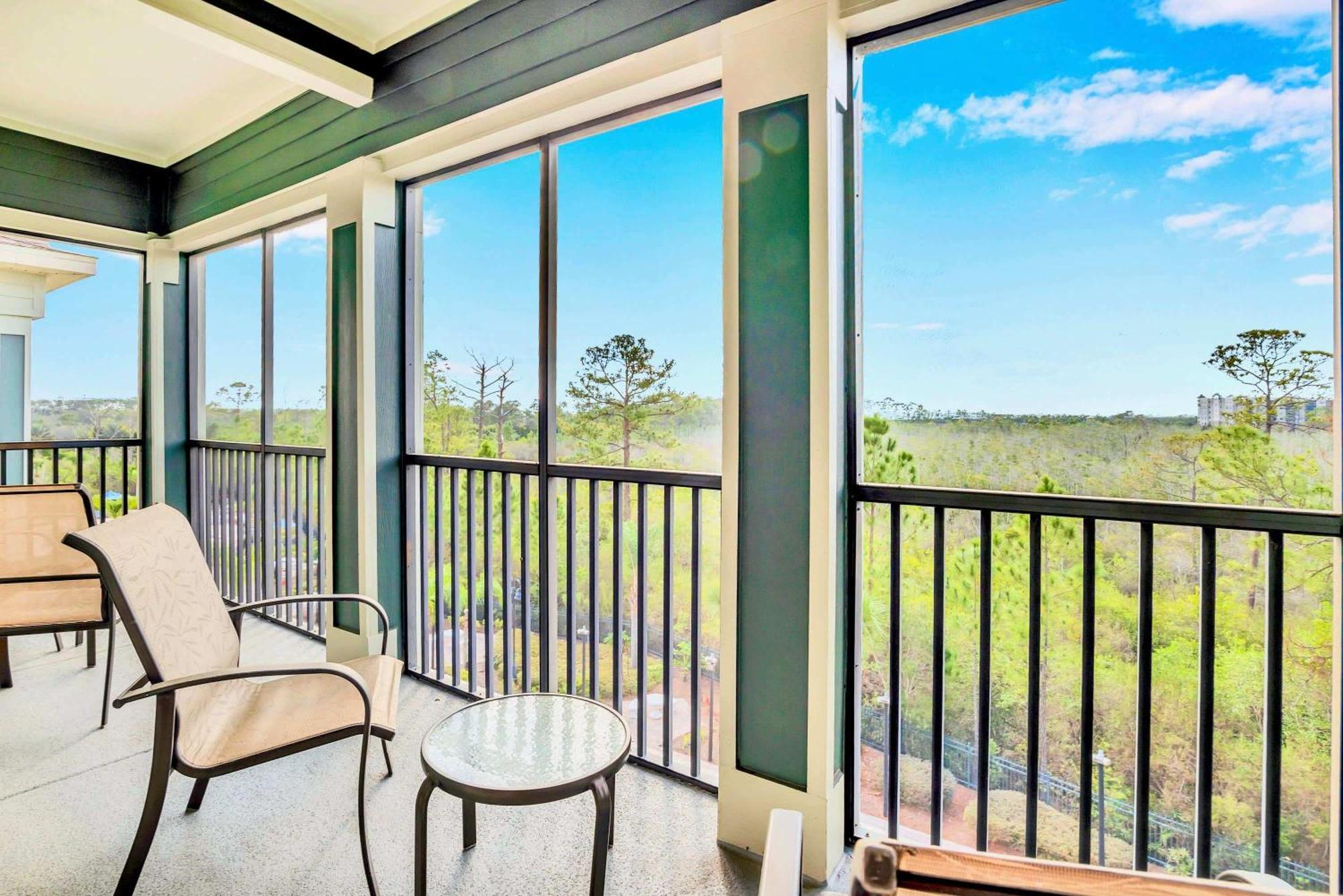 Pet-friendly W Pool & Hot Tub Near Orlando