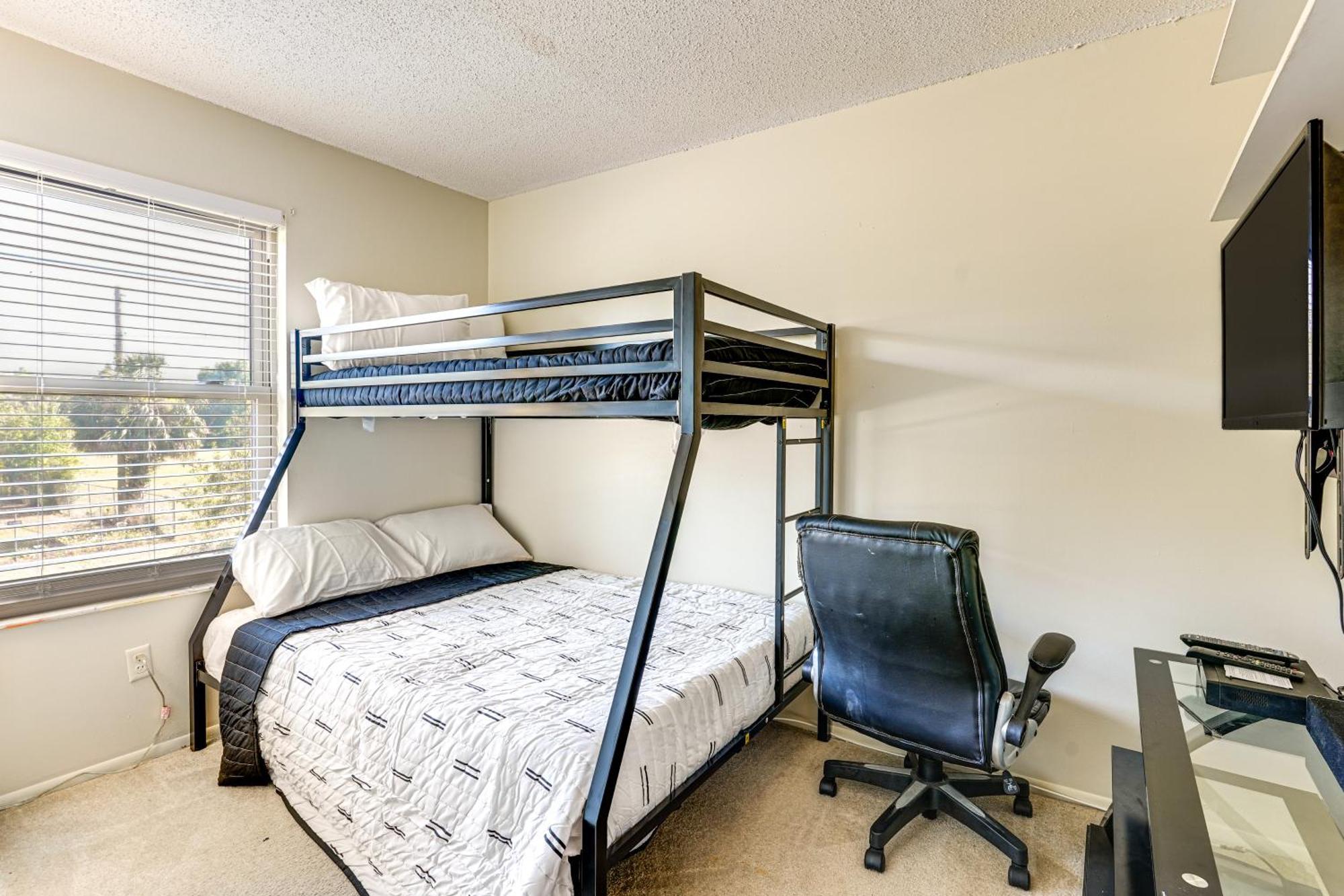 10 Mi To Universal With Screened Porch Holiday home