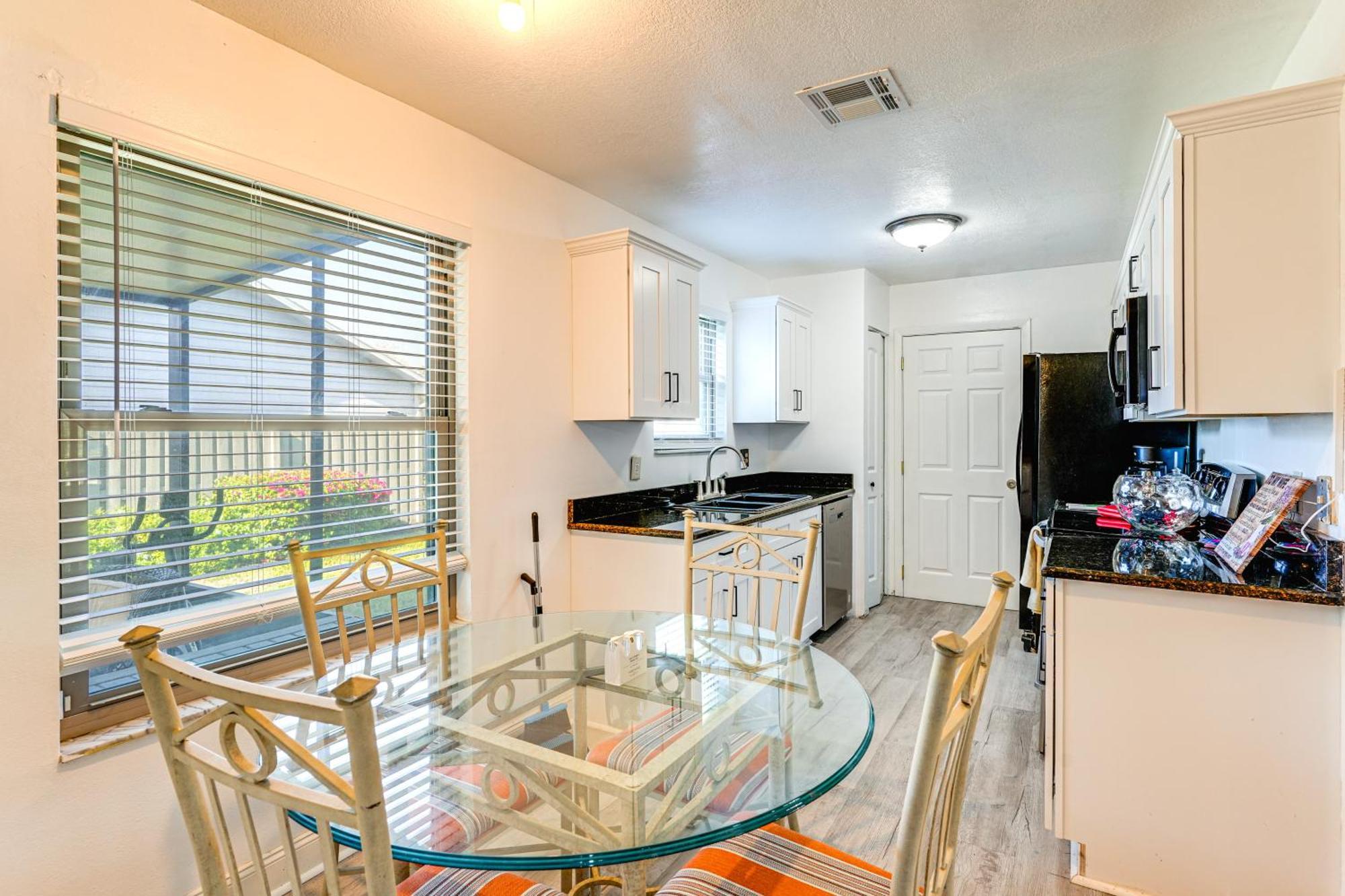 10 Mi To Universal With Screened Porch