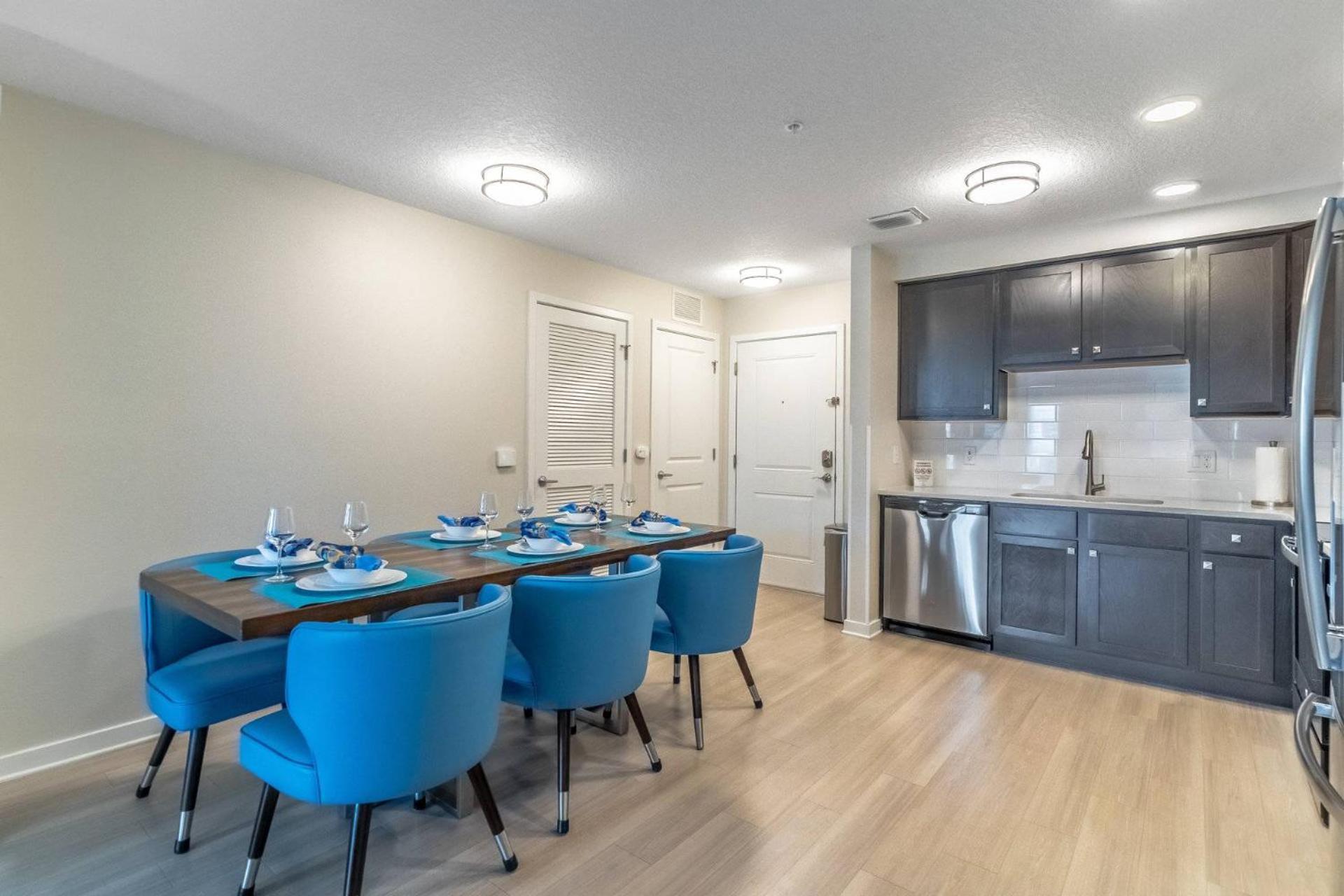 4001 Vista Cay *