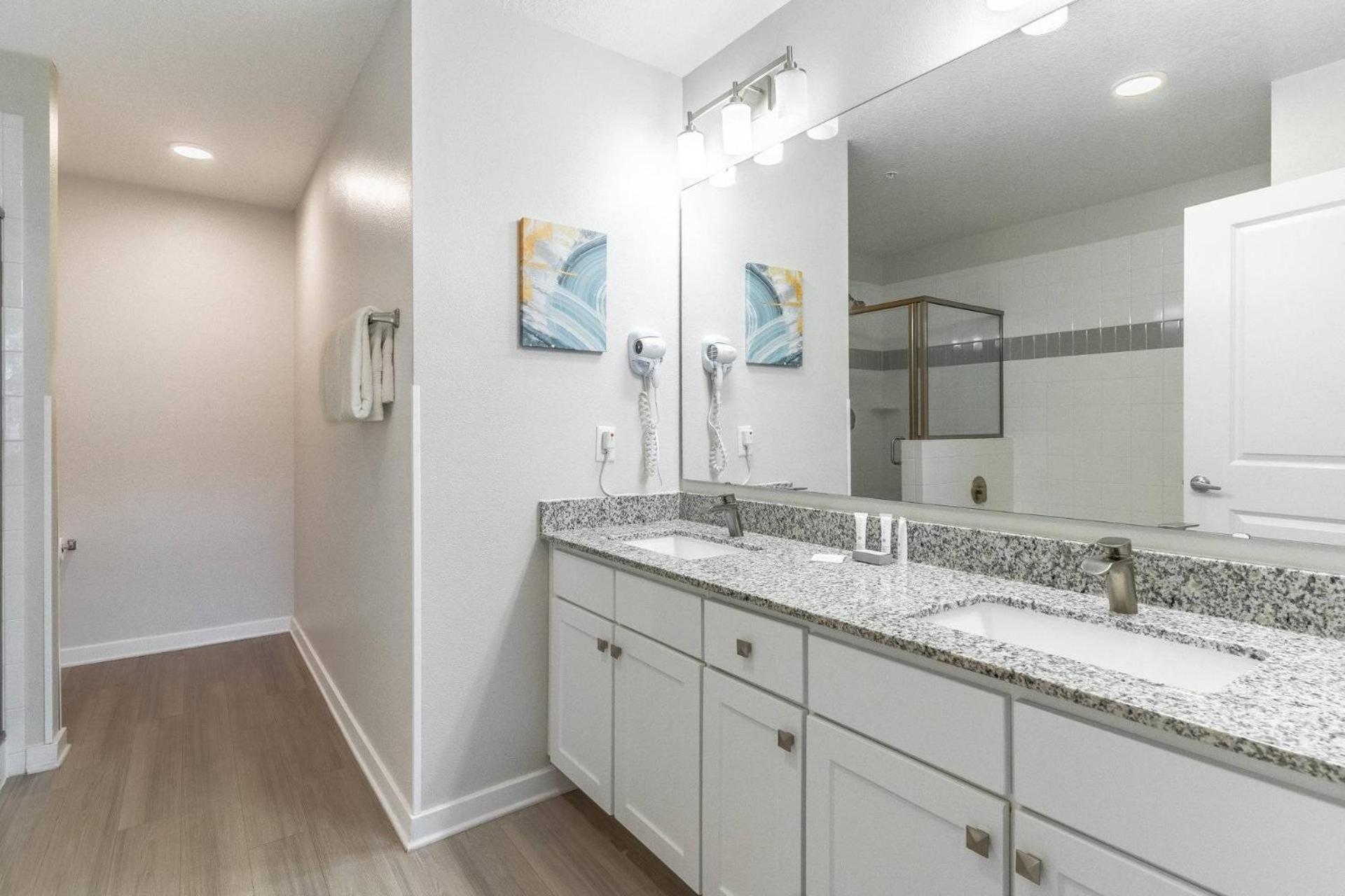 4001 Vista Cay