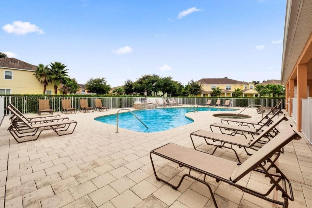 Tr17406sb - New 3br W/ Pool | 17min *