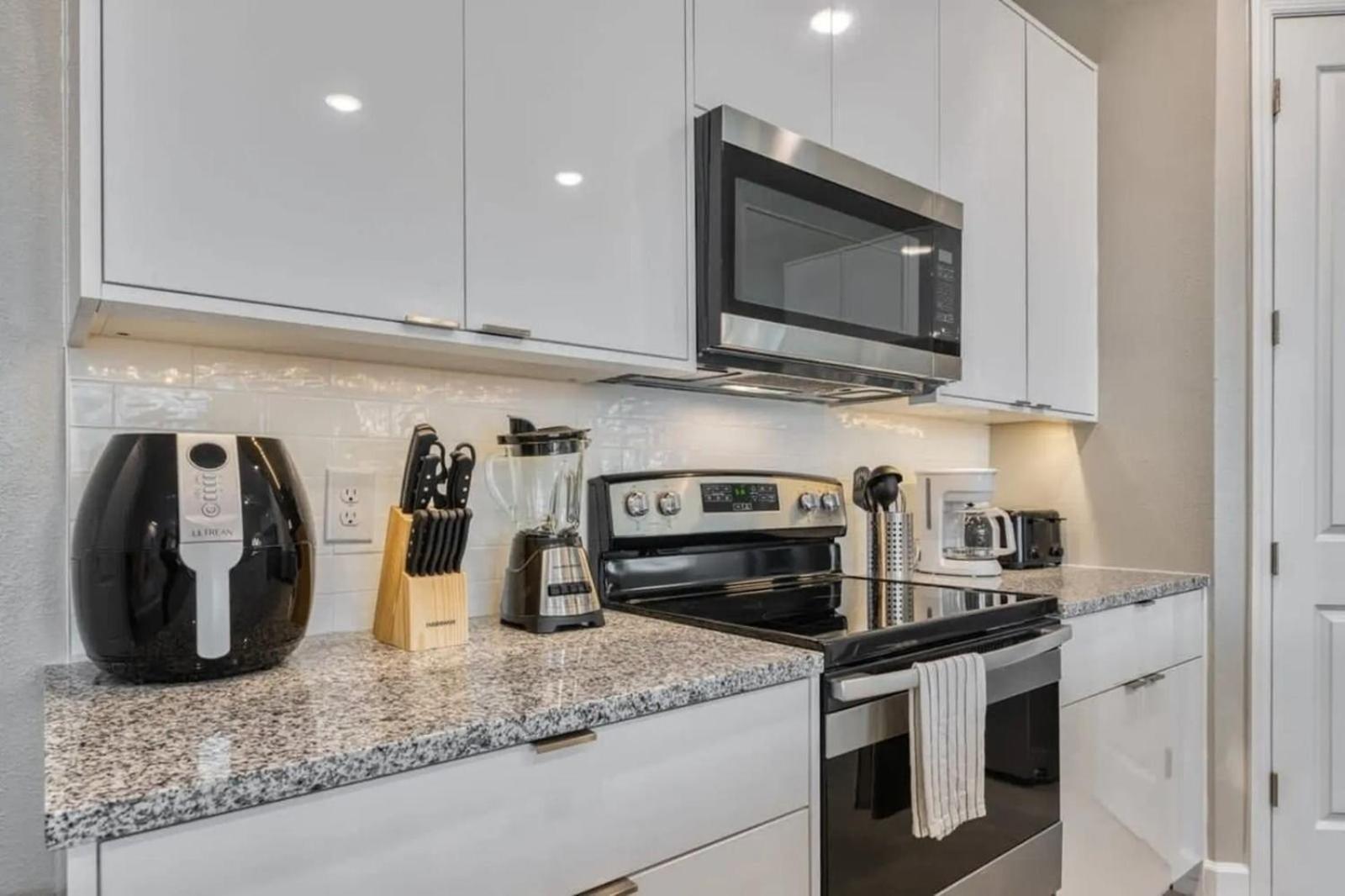 7984- Formosa Valley - Luxury Near