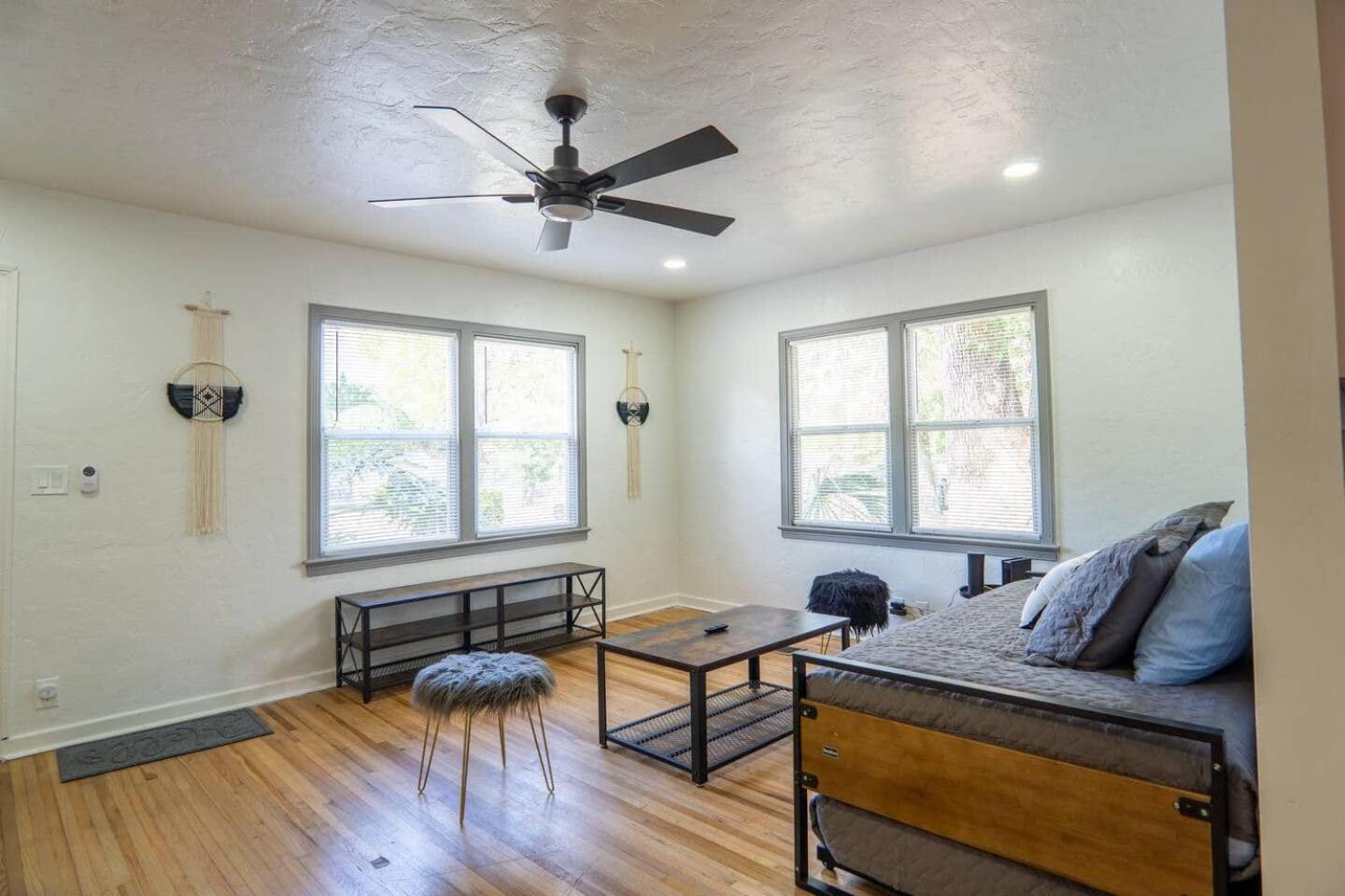 2br Fast Wi-fi Pet Friendly Holiday home