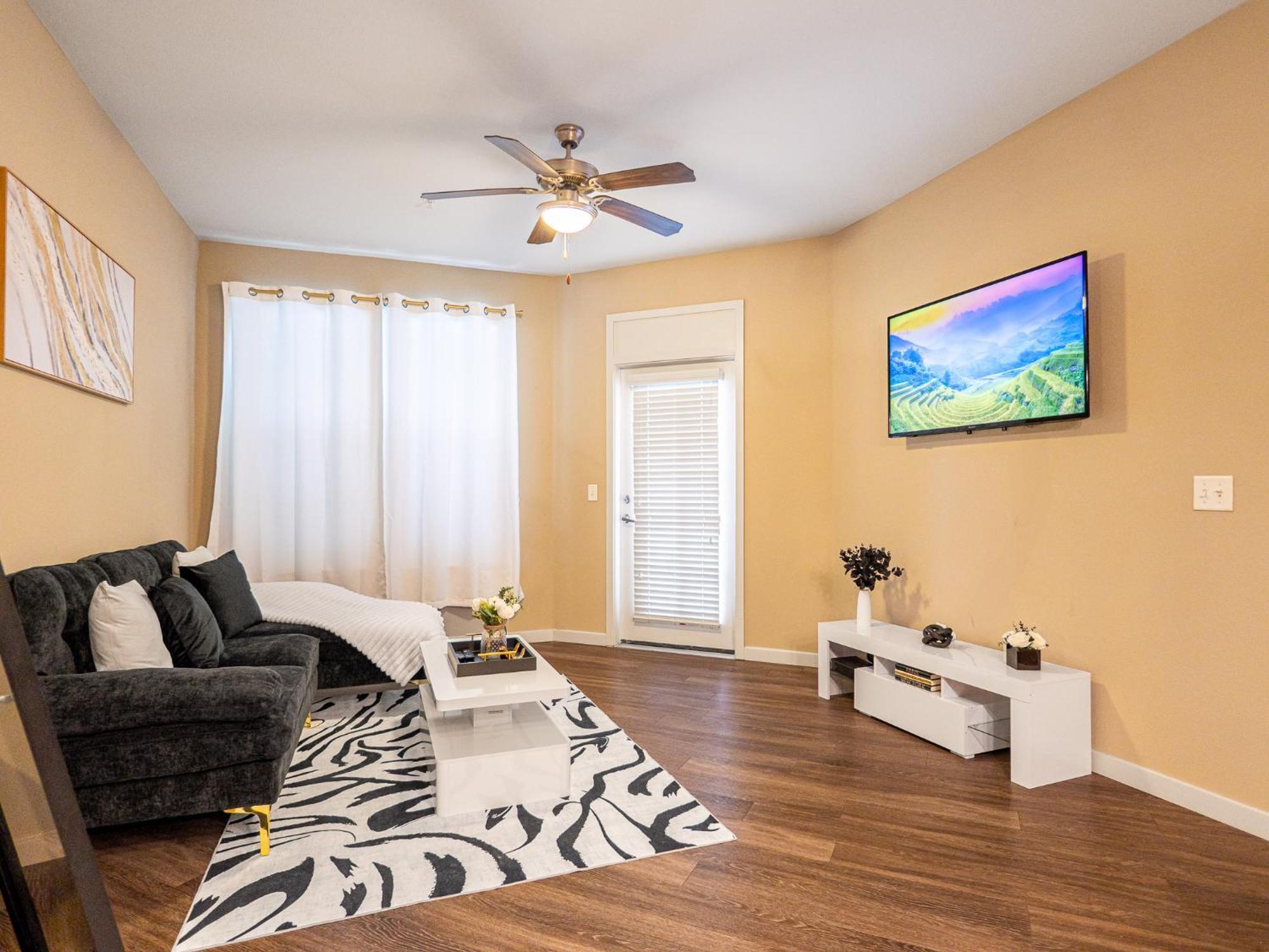 Chic Spacious 1ba 1br Nona Apartment