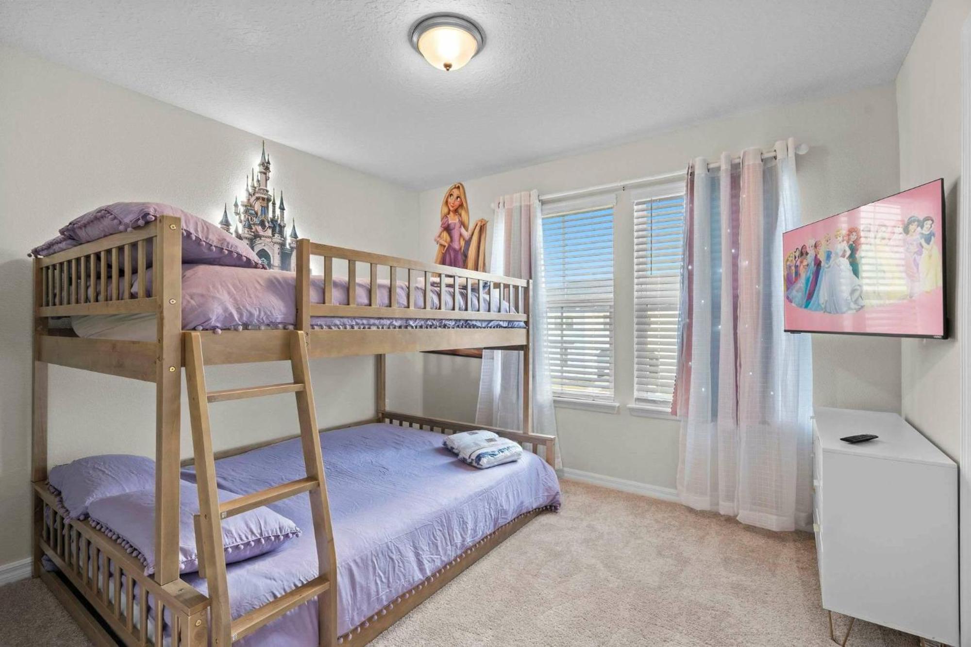 Holiday home 1283 Magical Retreat Themed 5b Near