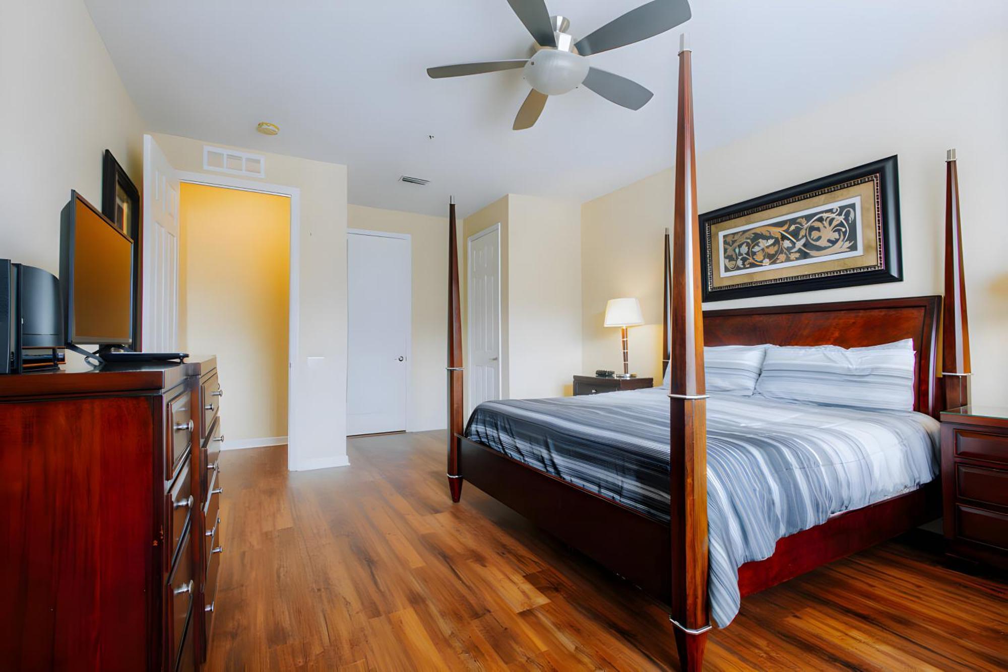2br Close Convention Center L Epic *