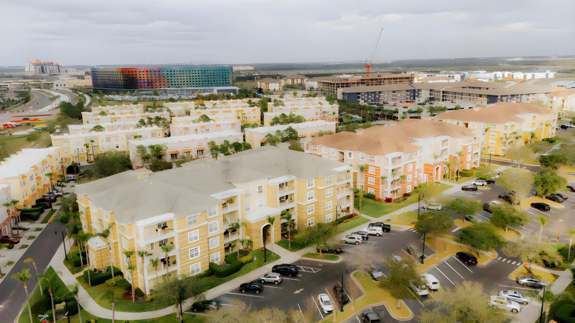 2br Close Convention Center L Epic