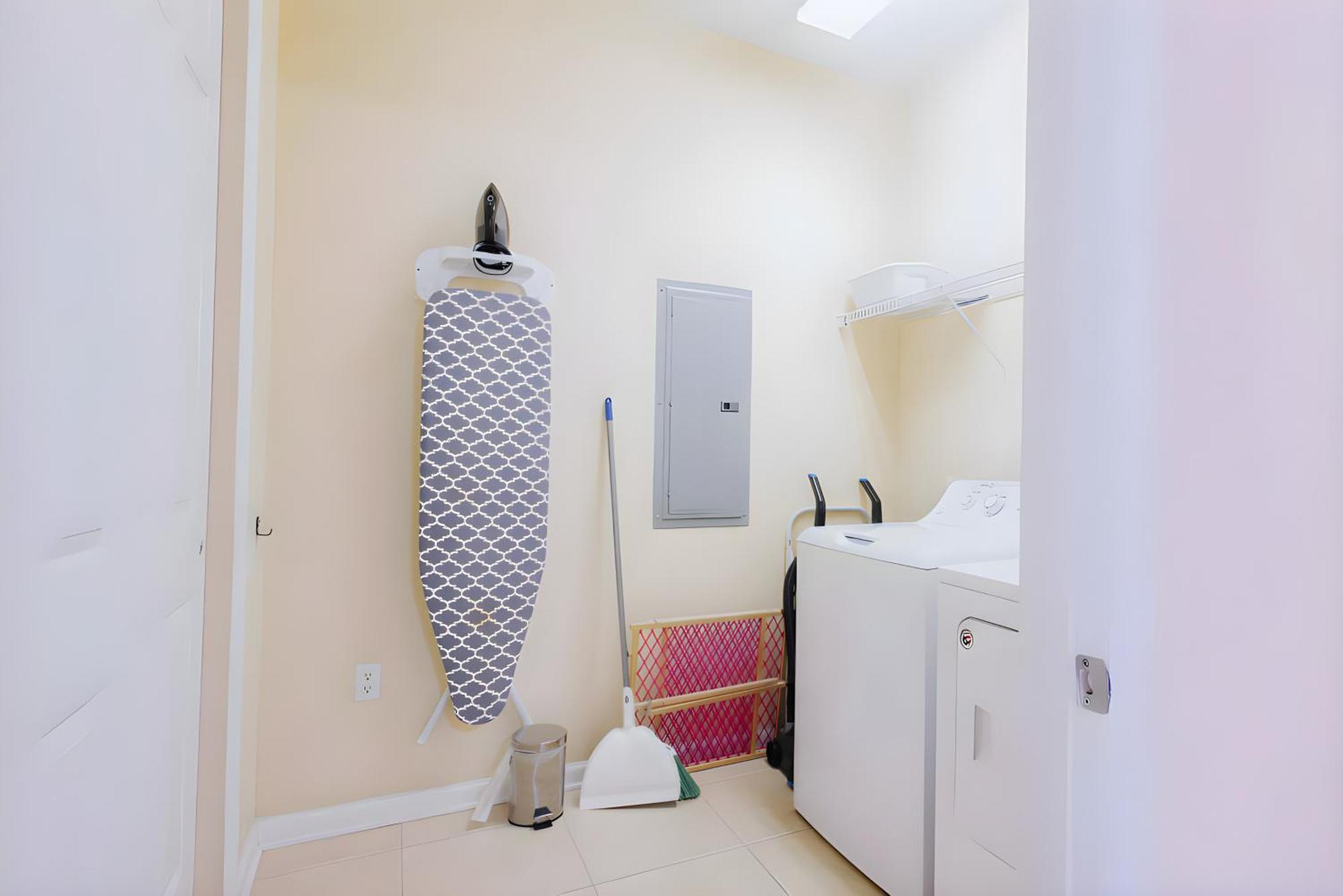 2br Close Convention Center L Epic Apartment