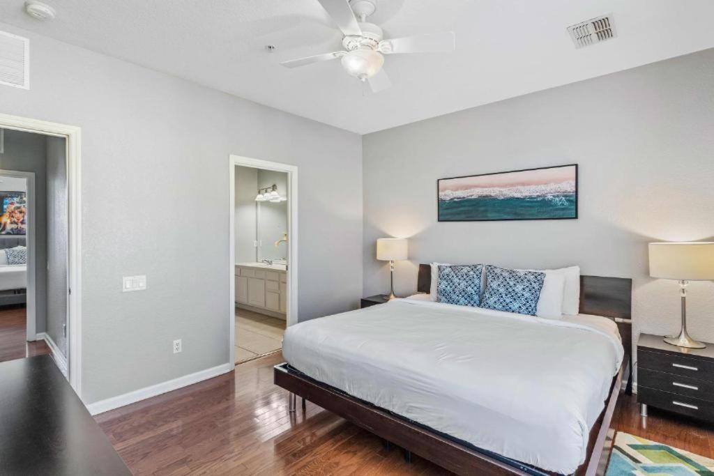 8000 One Of A Kind Retreat At Vistacay 108 *