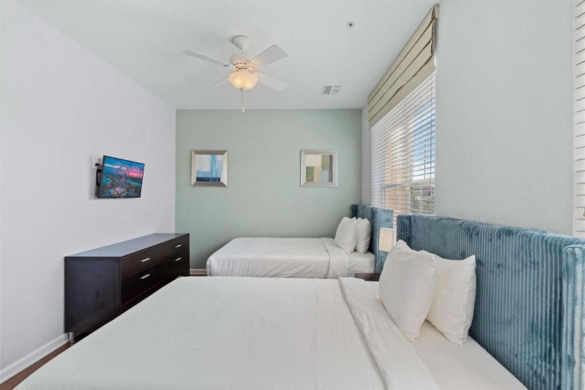 5026 Spacious 3-bedroom 3.5-bathroom Townhome 13 *