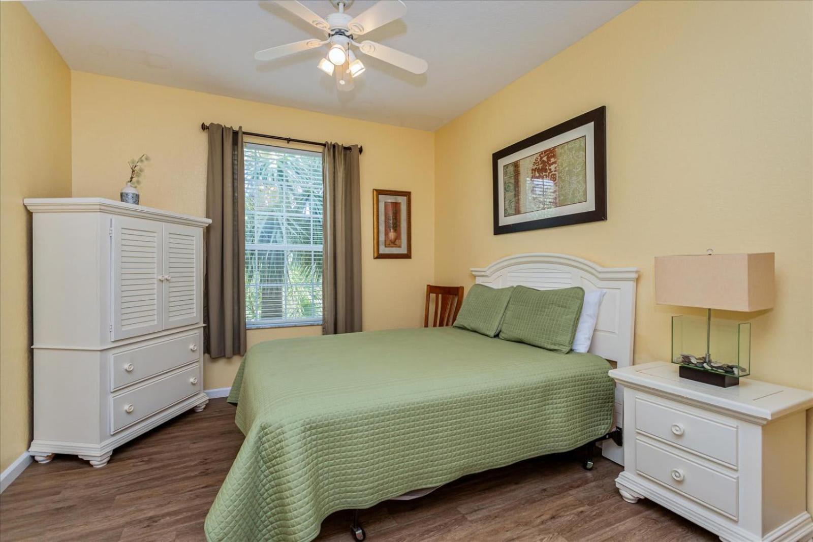Holiday home Peaceful Getaway In Windsor Hills *