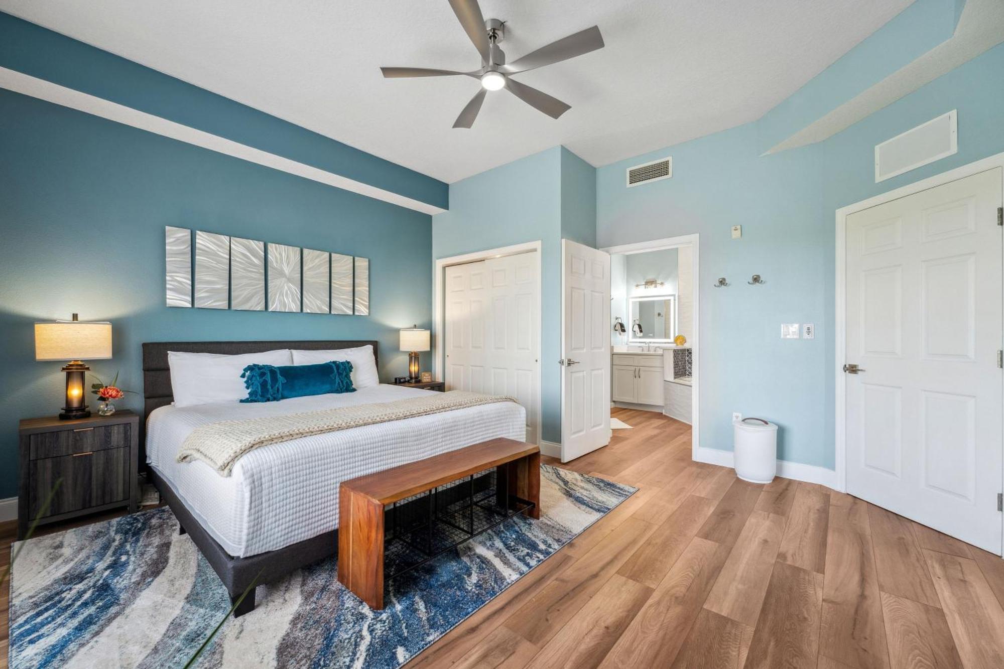 Minutes To Magic Holiday home *