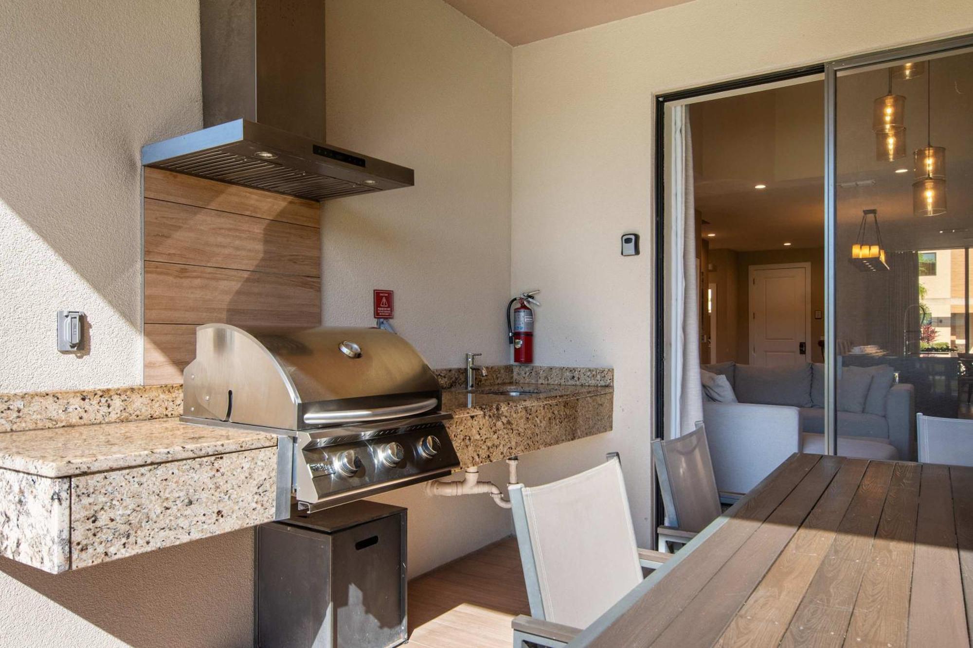 Luxurious Getaway | Chic Villa, Stunning Patio & Exclusive Perks! * Orlando