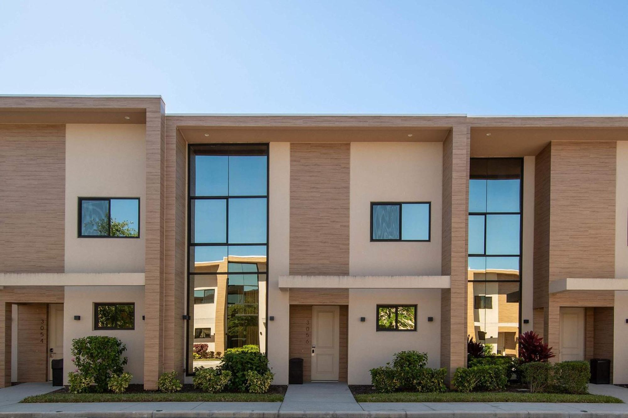 Holiday home Luxurious Getaway | Chic Villa, Stunning Patio & Exclusive Perks! Orlando